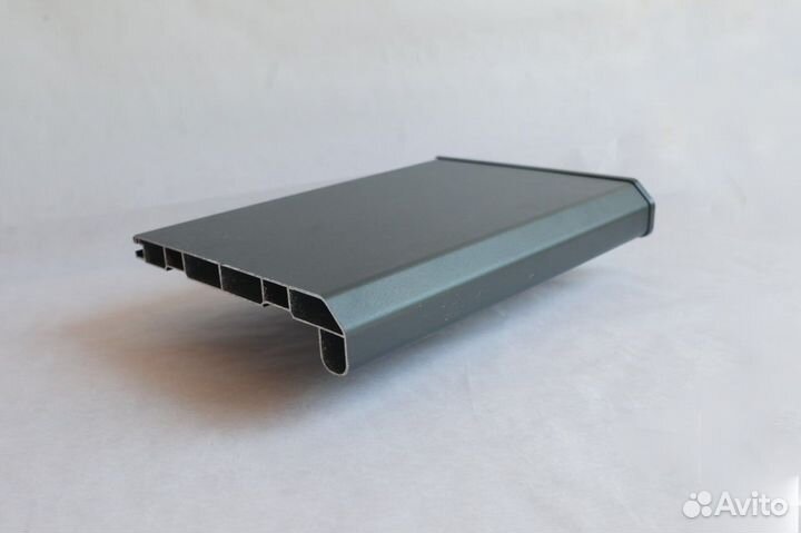 Подоконник алюминиевый