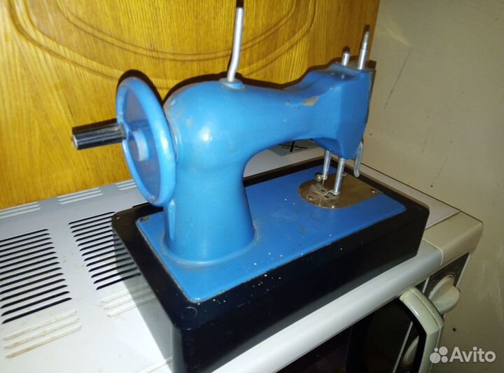 Детская швейная машинка СССР