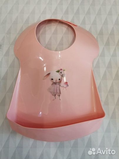 Слюнявчик+тарелочка новый