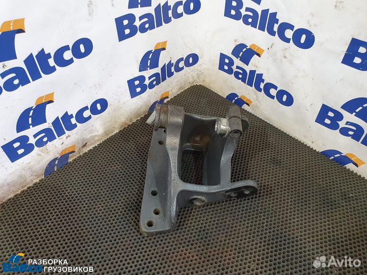 21899322 Кронштейн крепления передней рессоры