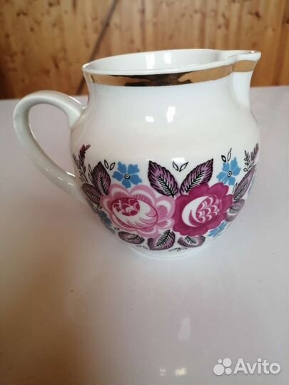 Статуэтки фарфор