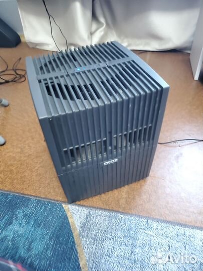 Увлажнитель-мойка воздуха Venta LW15 черный