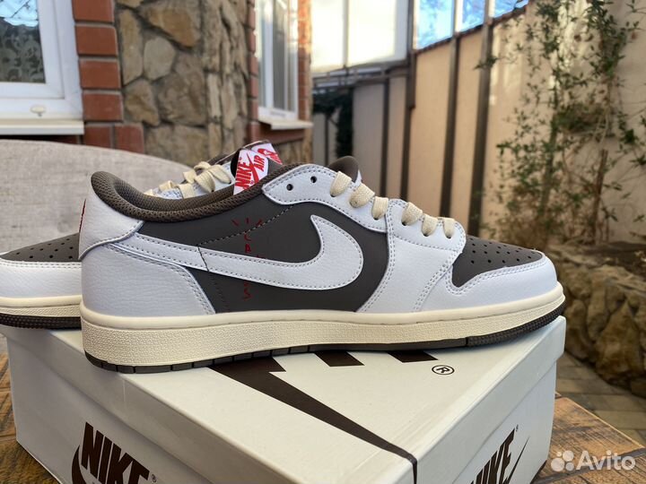 Кроссовки Nike Air Jordan 1 Low Travis Scott