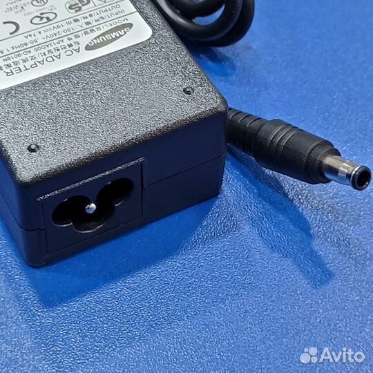 Зарядное устройство Samsung 19V 4,74А 5.5x3мм
