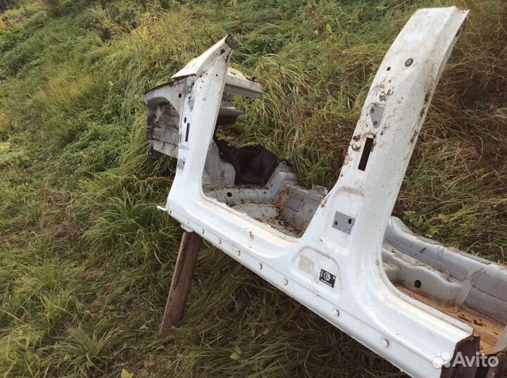 Четверть с лонжероном передняя левая Passat CC