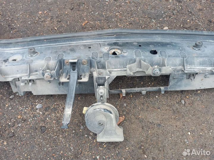 Передняя панель Рено сценик 2