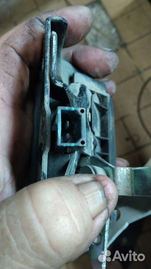 Замок багажника Ауди А4 Б6 универсал