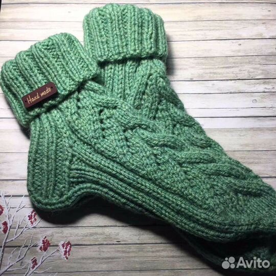 Шерстяные тёплые носочки ручной работы