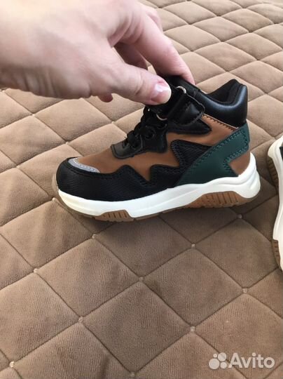Кроссовки на мальчика 24 размер