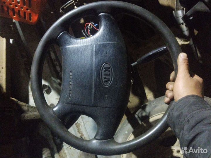 Руль,рулевое колесо с аирбегом киа спортаж 1