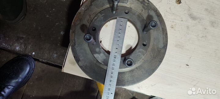 Планшайба на токарный станок