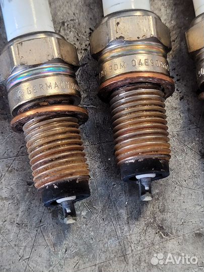 Свечи зажигания 04E905612C (VW 1.4 TSI)