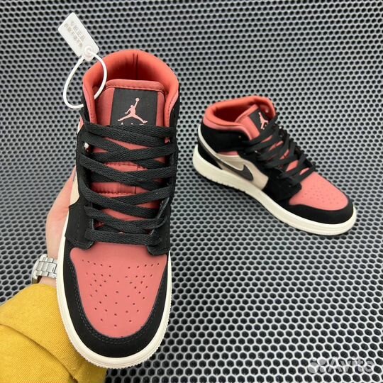 Кроссовки Nike Air Jordan 1 Mid Canyon Rust