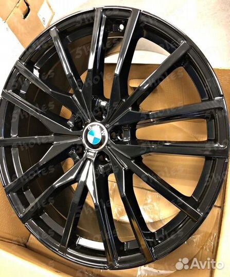 Литые диски на BMW X5 X6 X7 R22