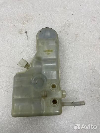 Бачок для тормозной жидкости Ford Focus 3 седан