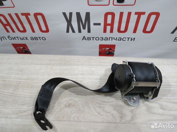 Ремень безопасности задний Volkswagen Polo