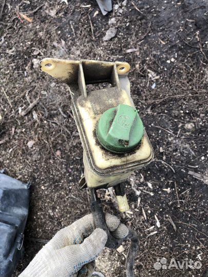 Бачок гидроусилителя Audi A6 C5 Allroad