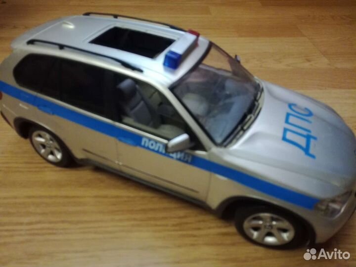 Полицейская машина