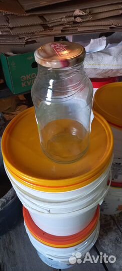 Банка стеклянная с крышкой