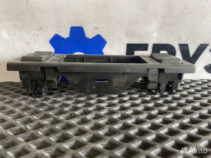 Рамка переключателей Volvo FH4 82859005