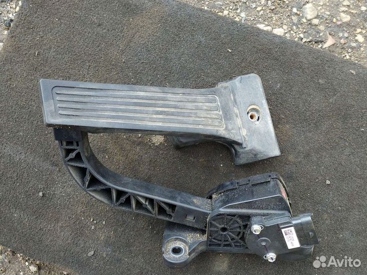 Педаль газа hyundai grand santa fe 2,2 crdi 2018 г