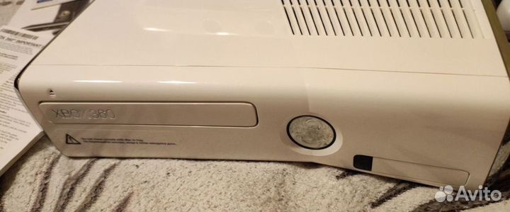 Xbox 360 White Slim,500gb., шитая, комплект