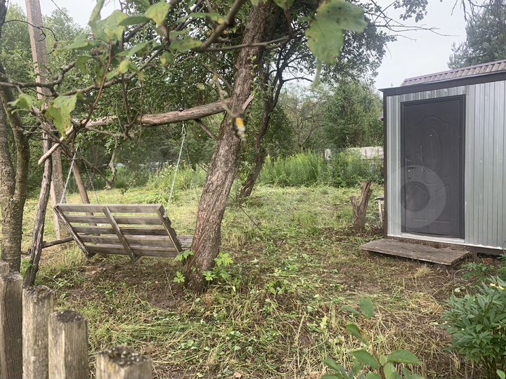 Дом 16 м² на участке 5 сот.