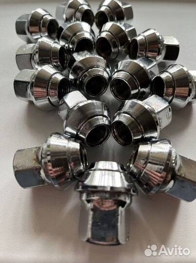 Гайки H&Q 12x1,5