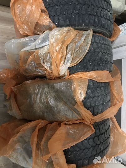 Yokohama Ice Guard F700Z 215/60 R16