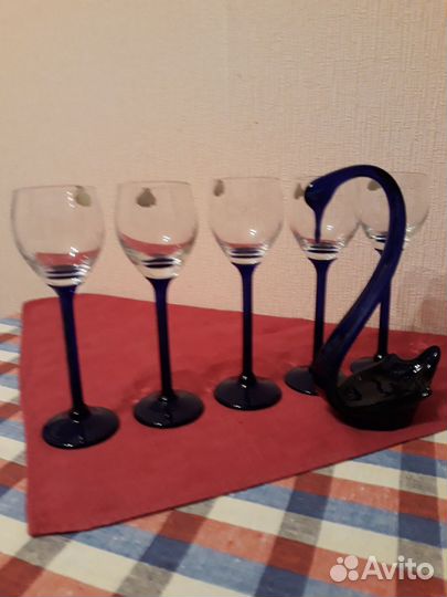 Рюмки на ножке