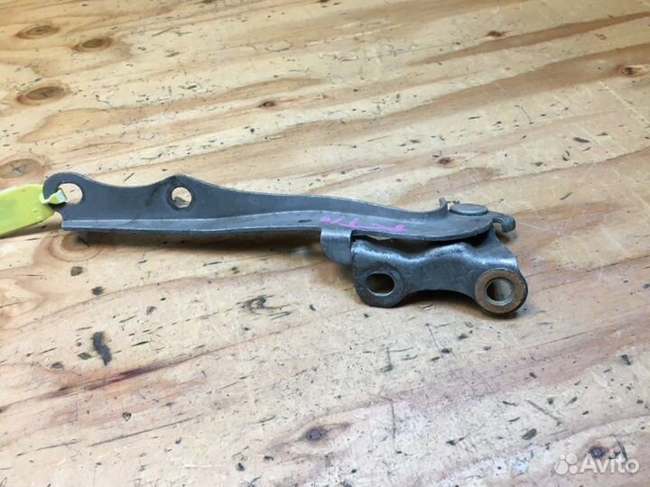 Петля капота прав. toyota OPA