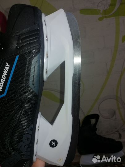 Коньки хоккейные 40размер