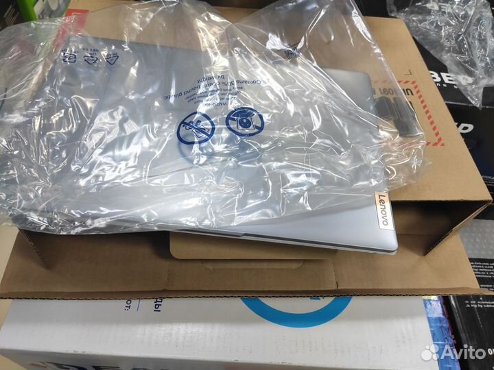 Ноутбук Леново Idea Pad Slim 3