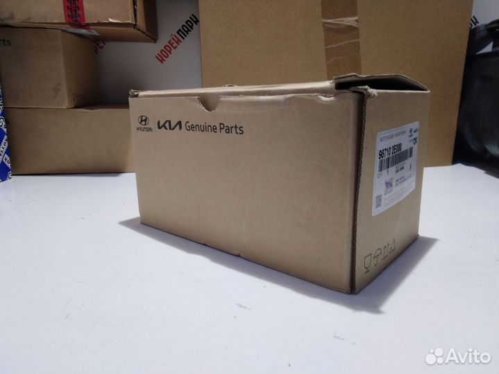 Электродвигатель стеклоочистителя заднего стекла