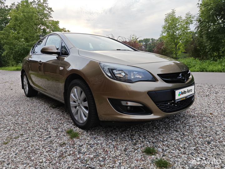 Opel Astra 1.6 AT, 2014, 130 200 км