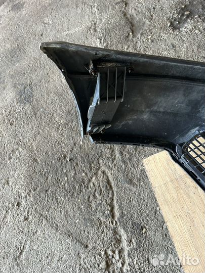 Передний бампер volkswagen golf 3