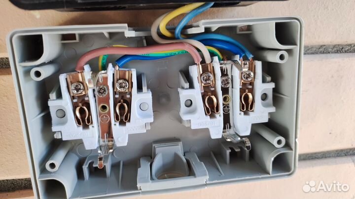 Услуги электрика выезд на дом