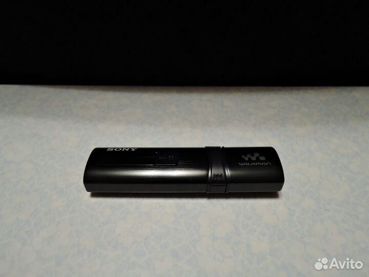 Портативный аудиоплеер с радио Sony NWZ-B183F