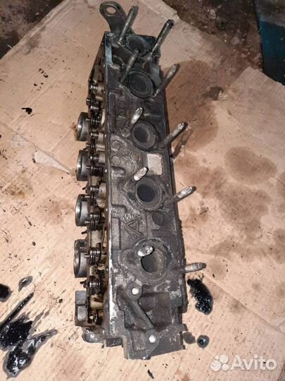 Головка блока цилиндров Peugeot 107 2006