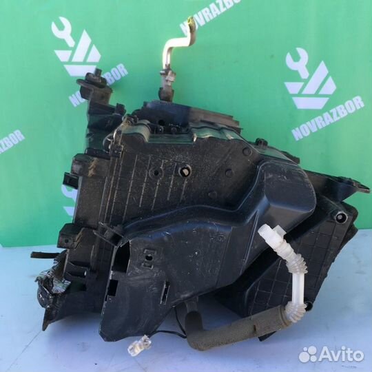Корпус отопителя Мазда 6