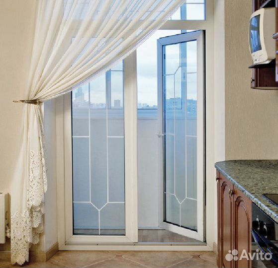 Балконная стеклянная дверь пвх