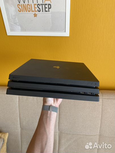 Sony PS4 pro 1tb