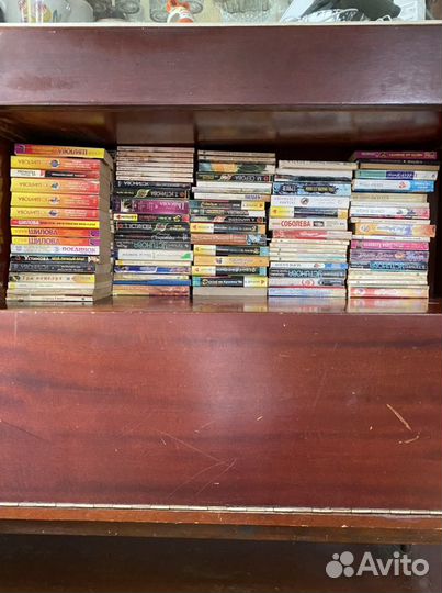 Книги любовные романы и детективы