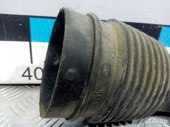 Б/У Патрубок воздушного фильтра#001