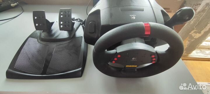 Руль logitech momo racing