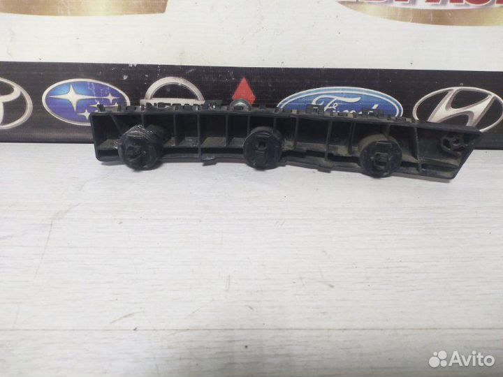 Крепление бампера переднее правое Nissan X-Trail