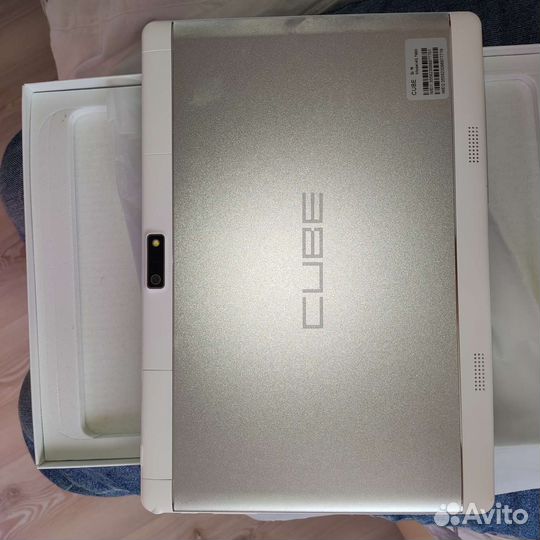 Планшет Cube t960