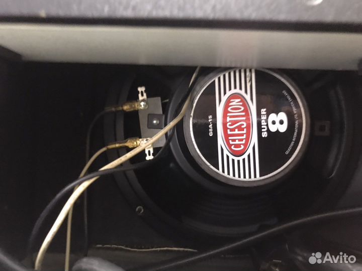 Ламповый комбоусилитель Kustom tube 12a