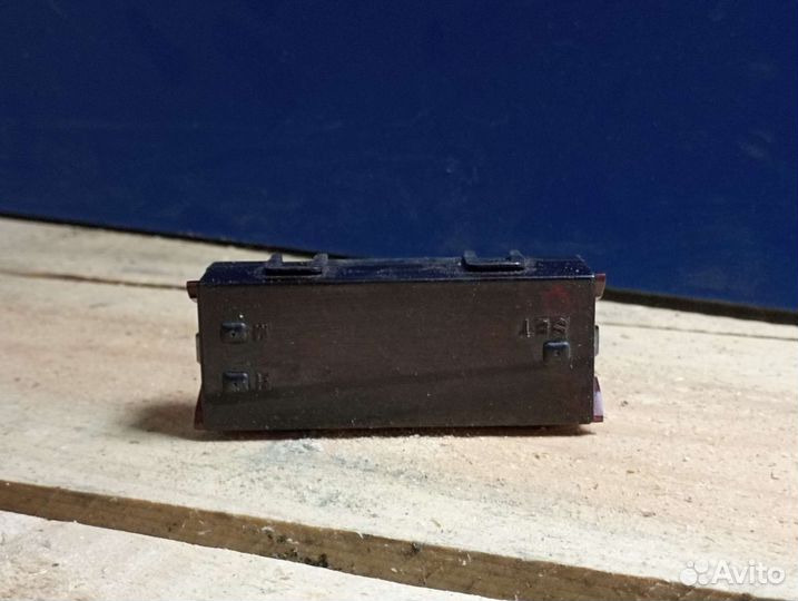 Салонные часы Mitsubishi lancer 9