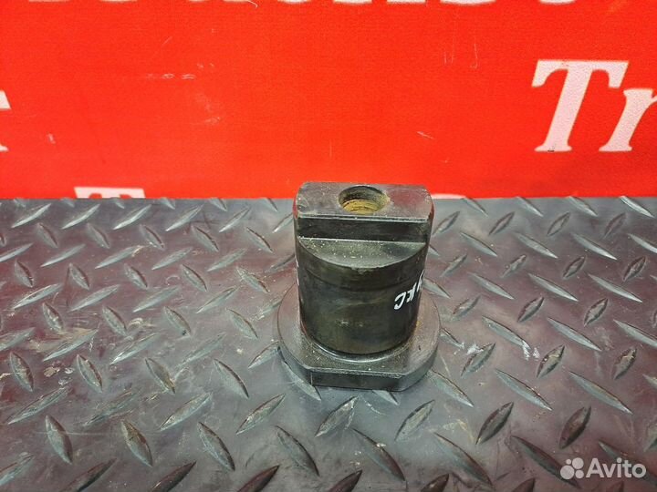 Втулка кронштейна буксировочного Daf XF106